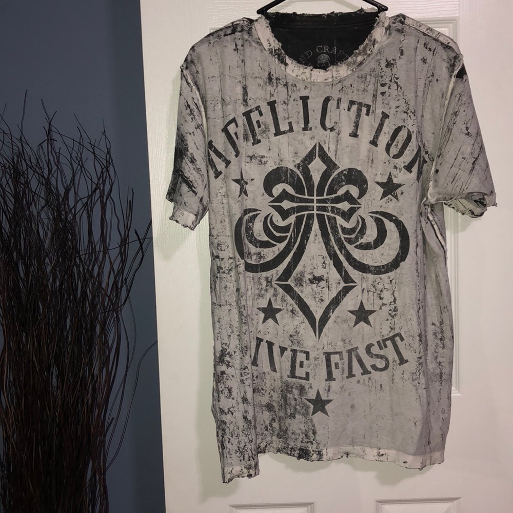 Men’s affliction shirt
